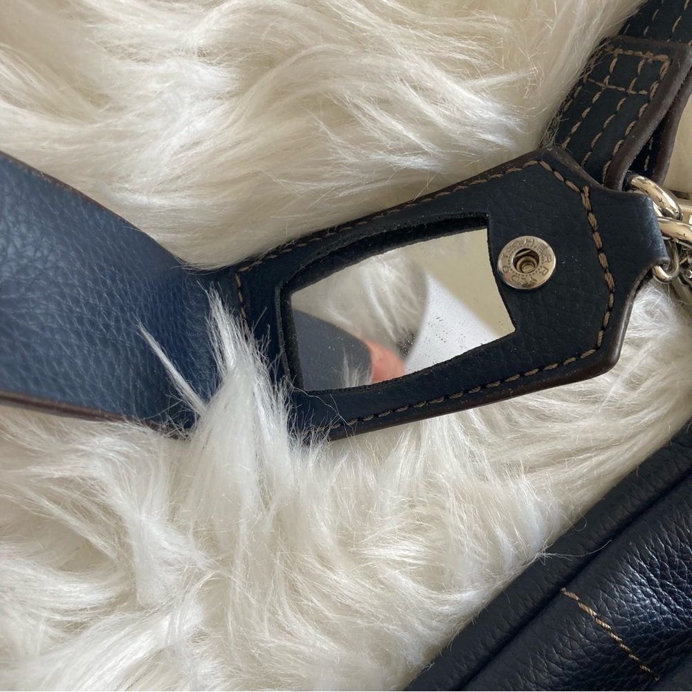 TIGNANELLO 100% LEATHER TRAVEL/EVERY DAY ADJUSTABLE CROSSBODY/SHOULDER B… - Picture 9 of 17